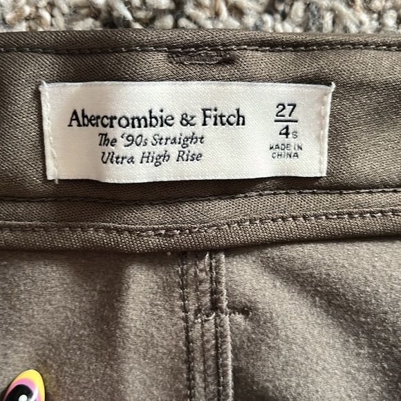 Abercrombie the 90’s straight ultra high rise pants - Picture 2 of 4